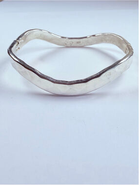 Taxco Modern Hammered Wave 7MM Sterling Silver 925 Hinged VTG Bracelet Mexico